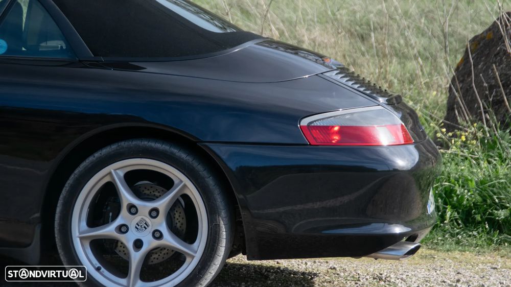 Porsche 911 (996) Carrera Cabrio - 9