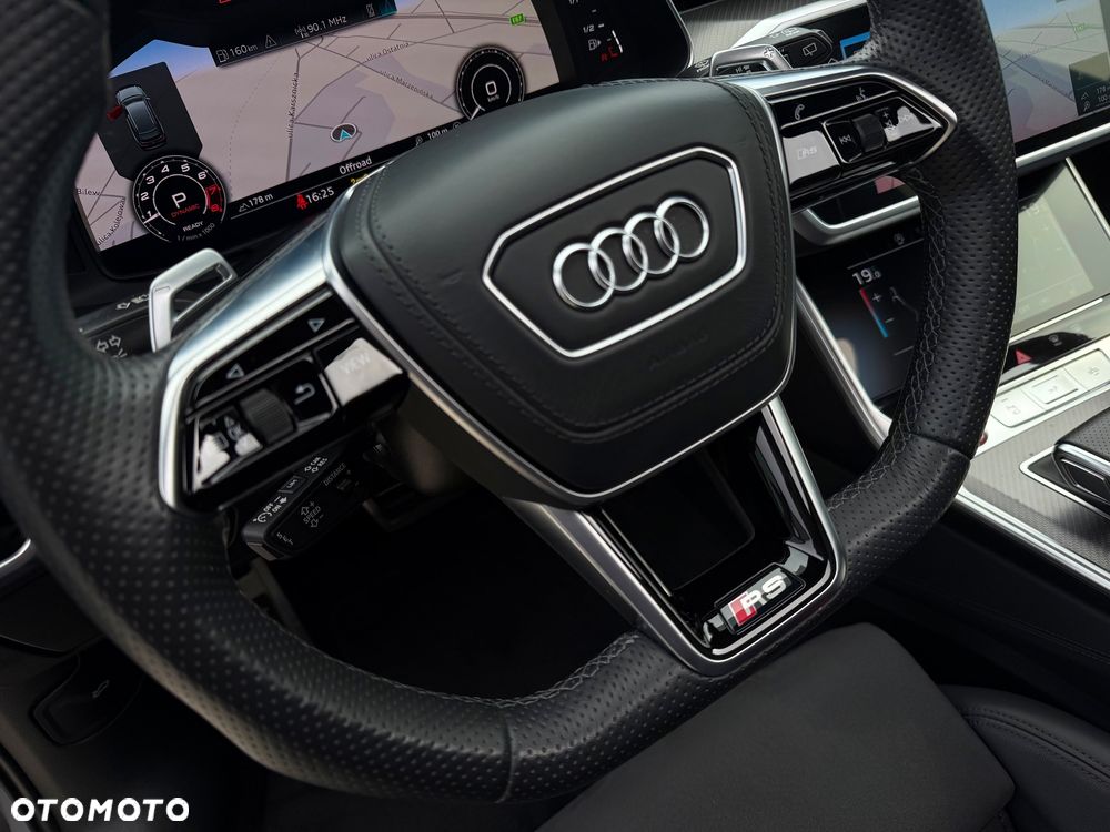 Audi RS6 Avant - 25