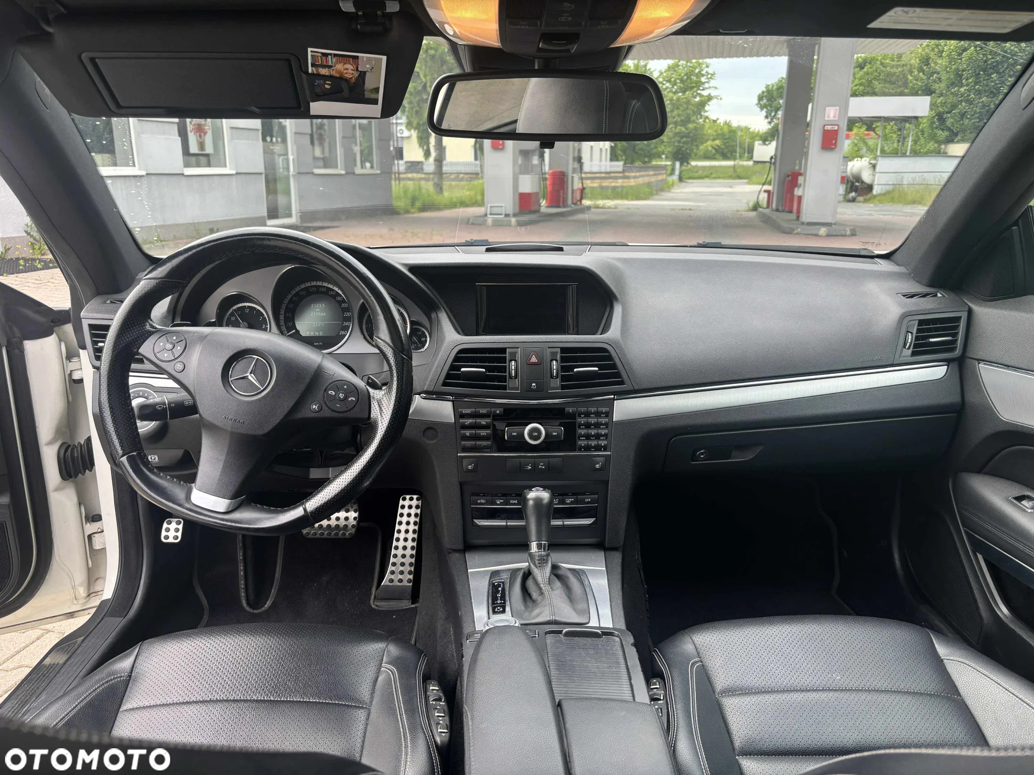 Mercedes-Benz Klasa E 350 CDI BlueEff - 9