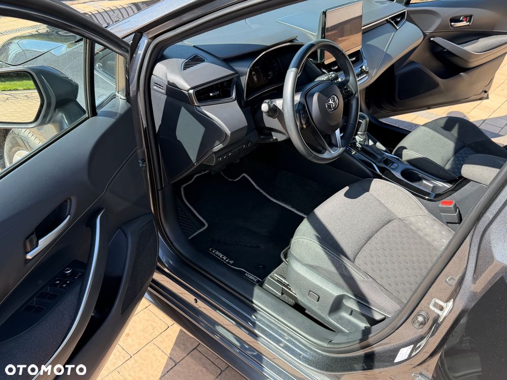Toyota Corolla 1.8 Hybrid Comfort - 24