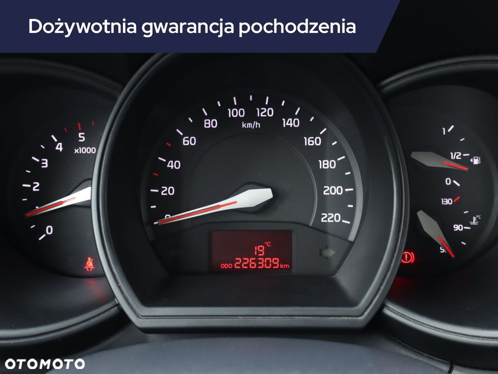 Kia Rio - 13