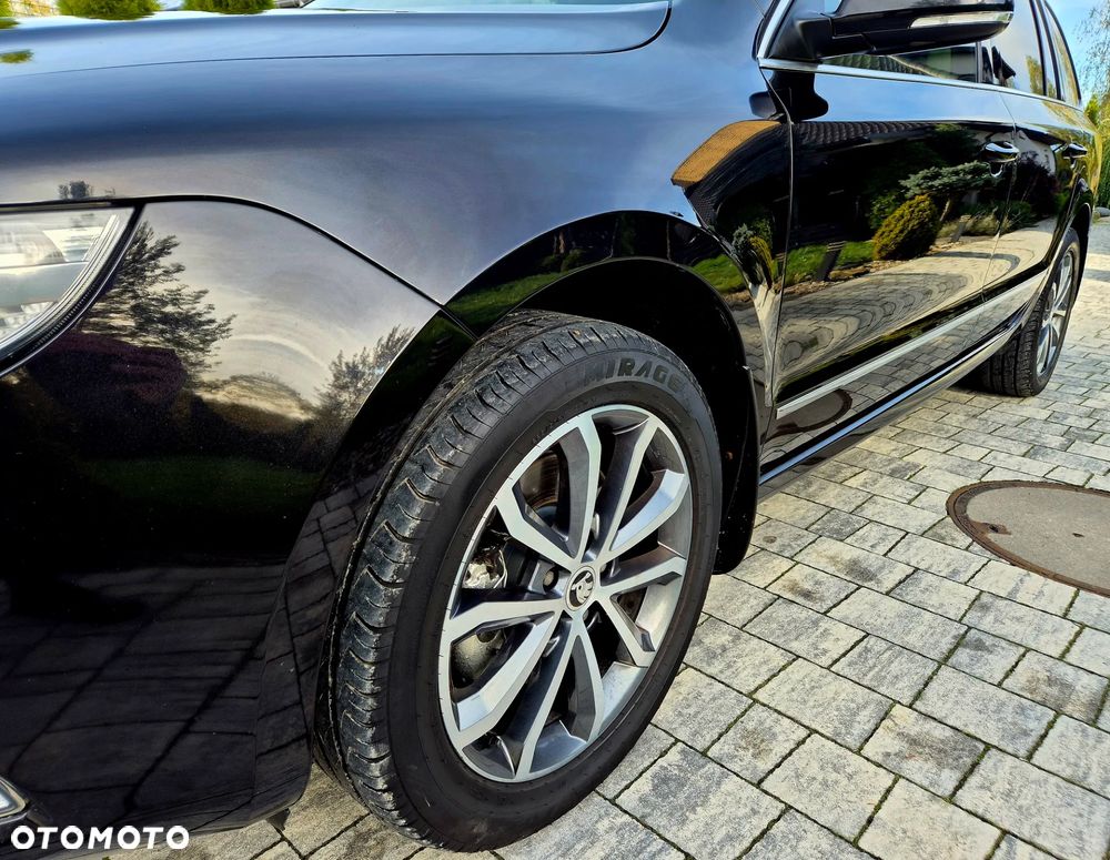 Skoda Superb 2.0 TDI Exclusive - 8