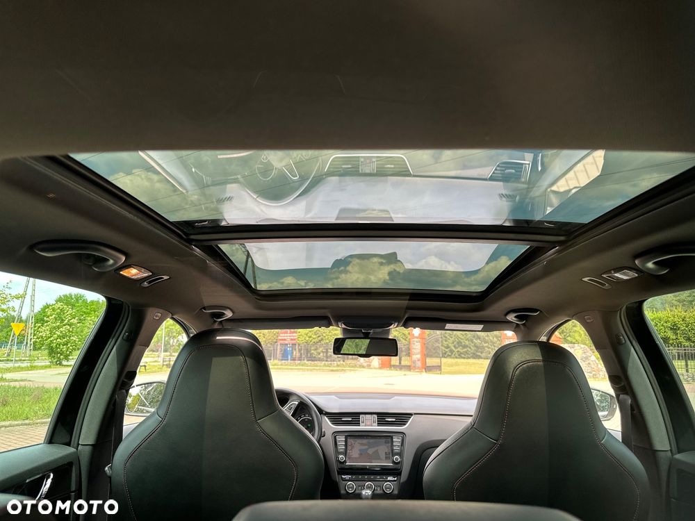 Skoda Octavia 2.0 TDI DSG RS - 19