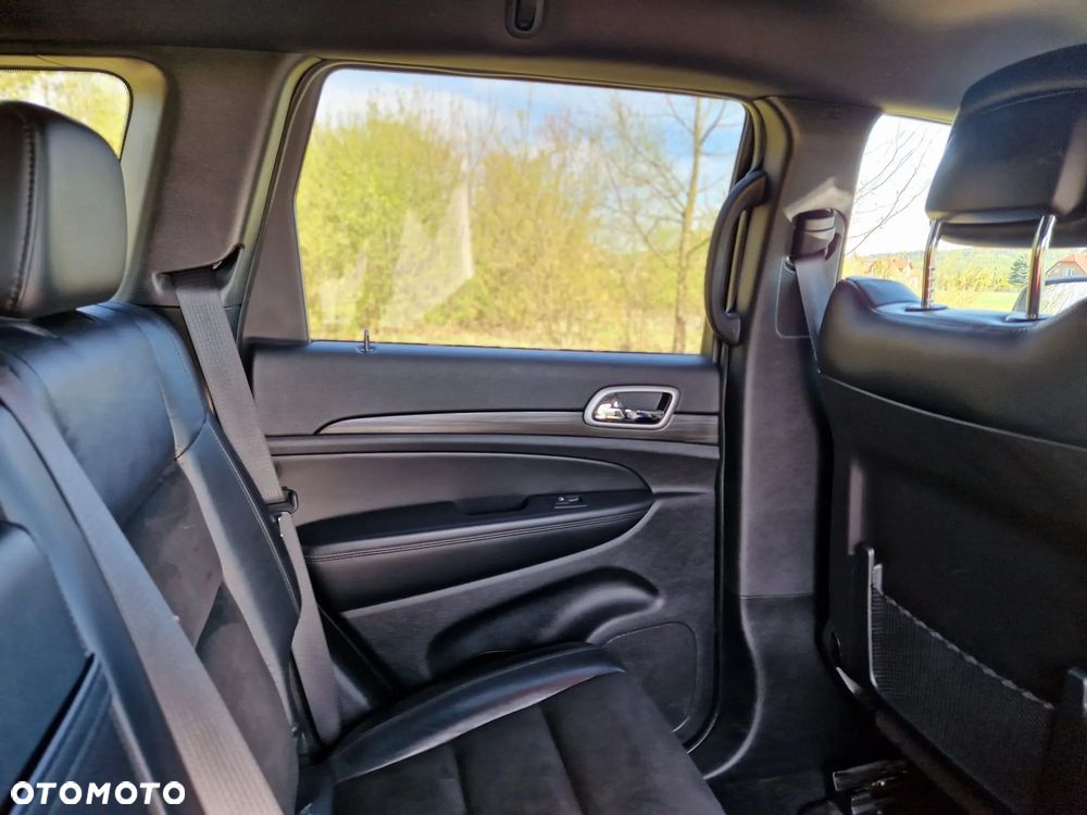 Jeep Grand Cherokee - 9