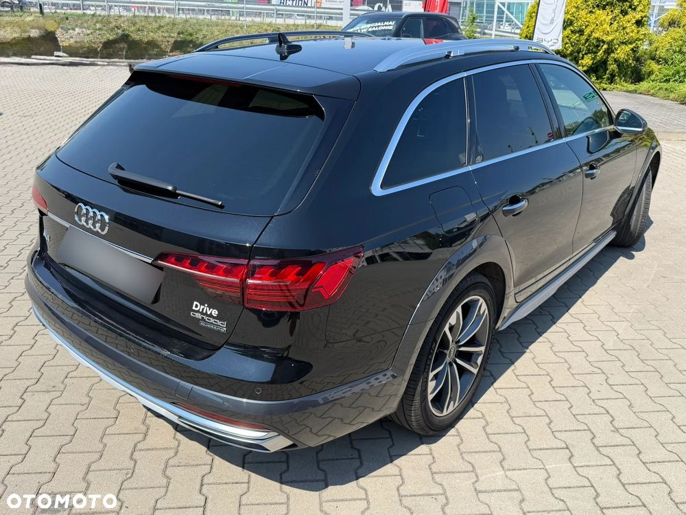 Audi A4 Allroad - 10
