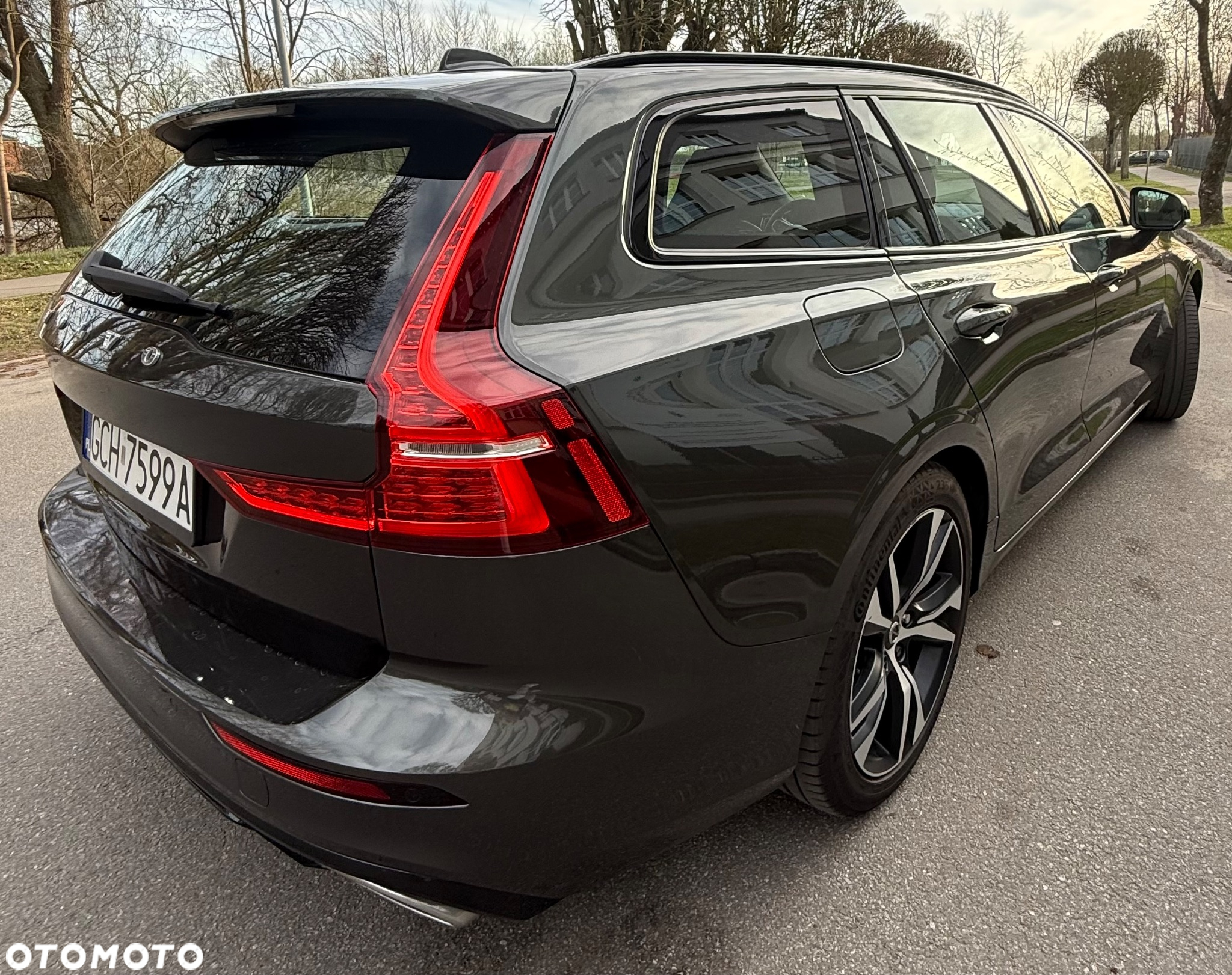 Volvo V60 B4 D Geartronic RDesign - 25
