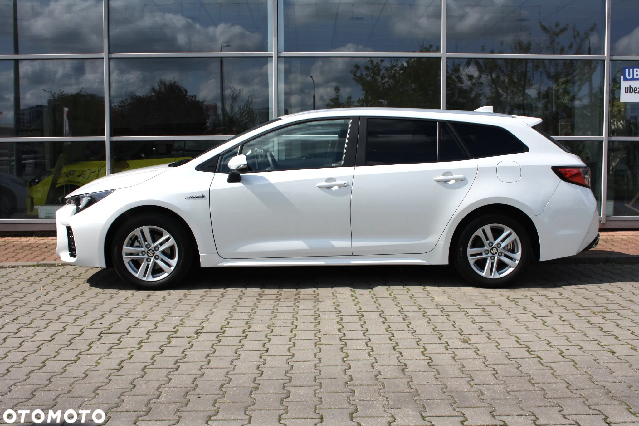 Suzuki Swace 1.8 Hybrid Premium Plus CVT - 4