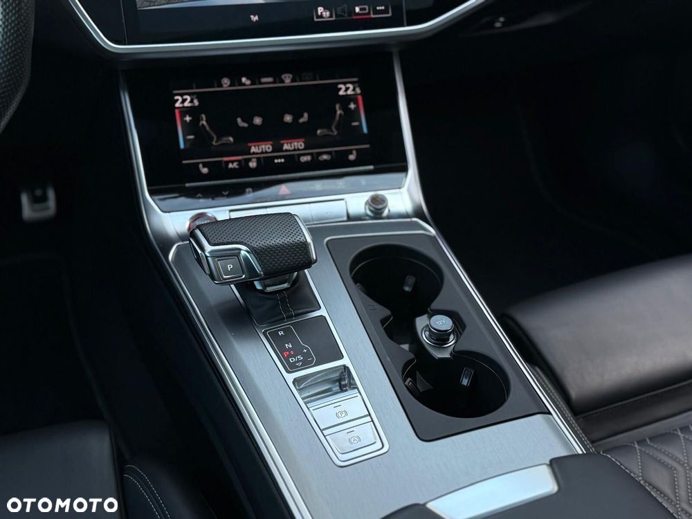 Audi S6 Avant - 27