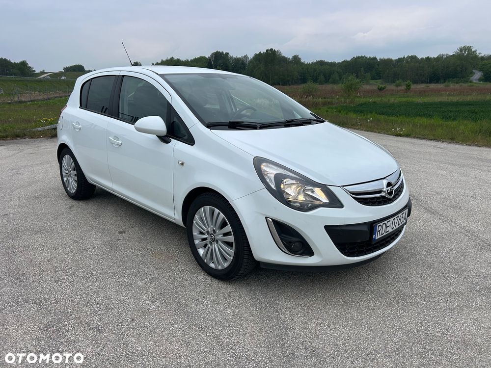 Opel Corsa 1.2 16V Essentia - 9