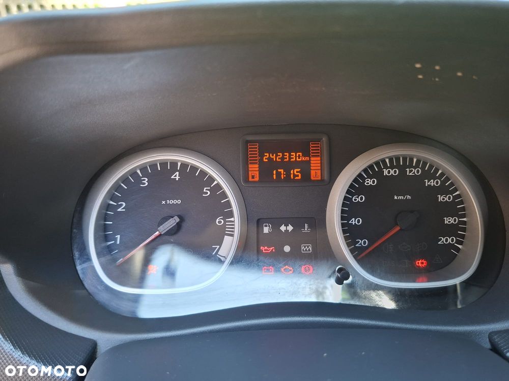 Dacia Duster 1.6 Laureate - 11