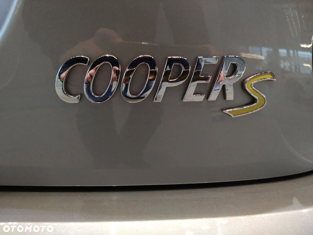 MINI Cooper SE Electric Trim - 14