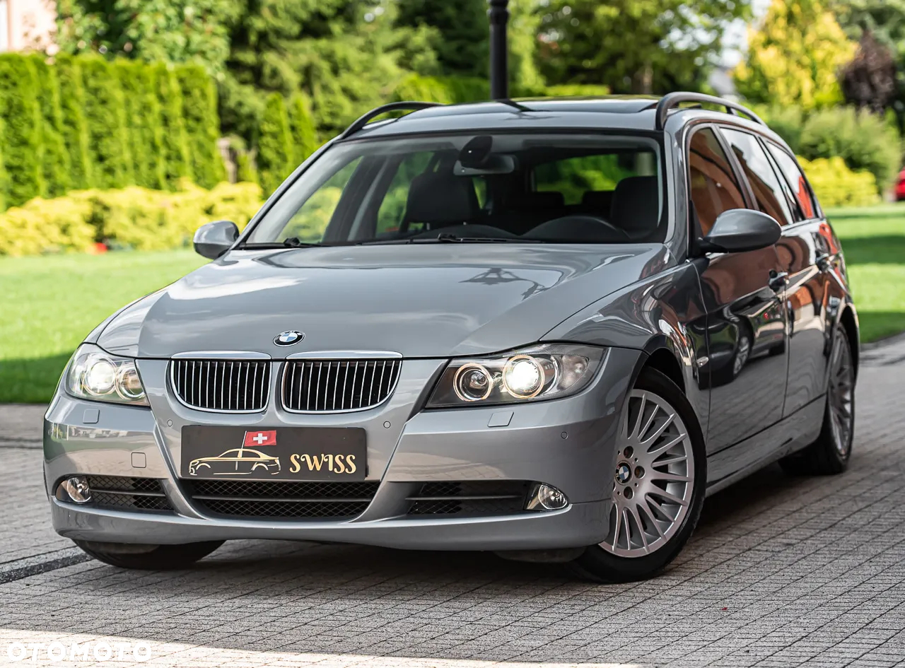 BMW Seria 3 325i Touring - 5