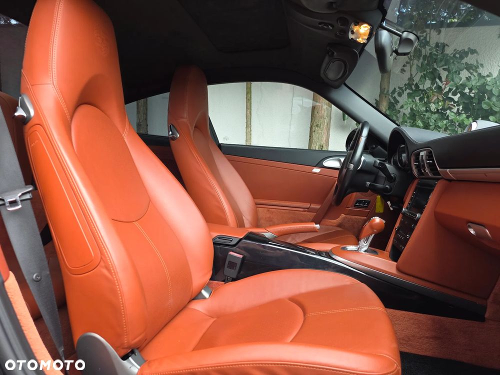 Porsche 911 Carrera 4S PDK - 8