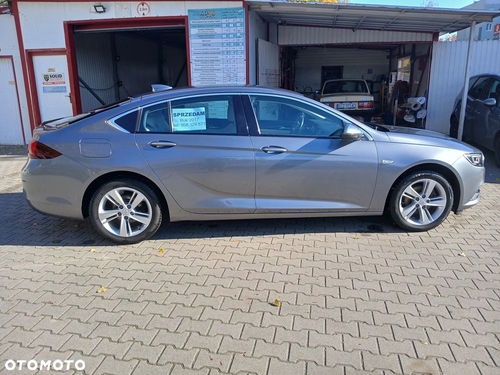 Opel Insignia 1.5 T Enjoy S&S Eco - 12