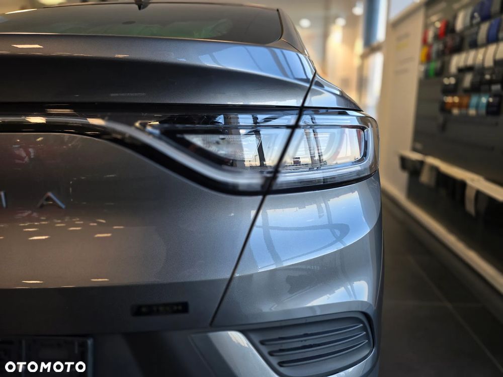 Renault Arkana 1.6 E-TECH Techno MMT - 17