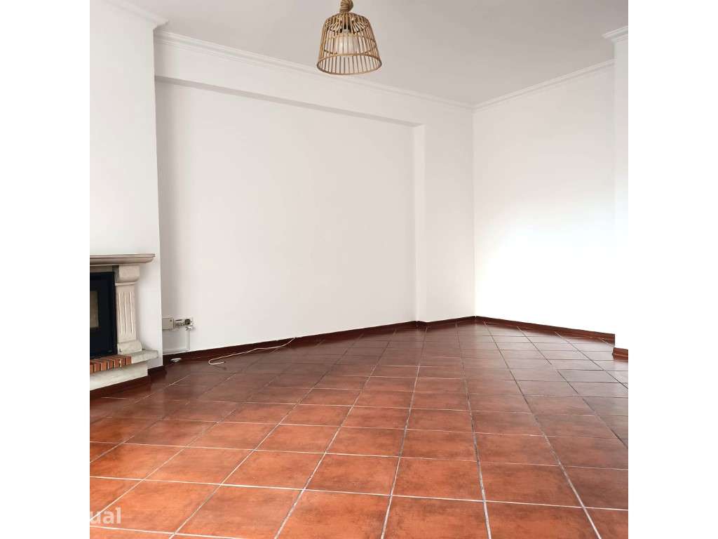 Apartamento T3 com garagem - Grande imagem: 4/22