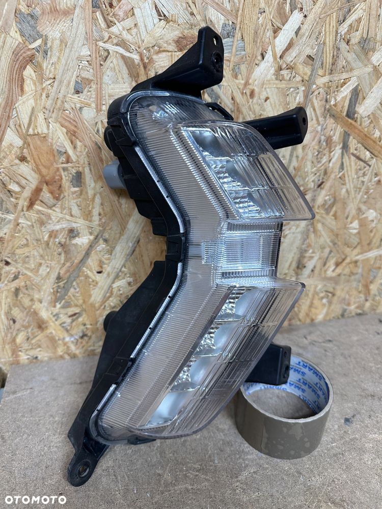 KIA NIRO DRL HALOGEN PRAWY 92208-Q4 - 2