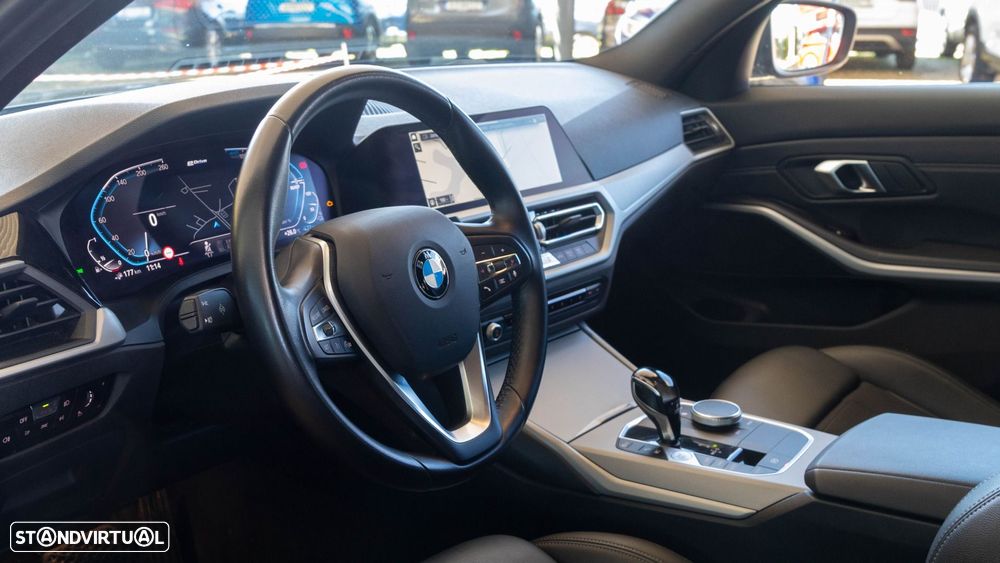 BMW 320 e Touring Corporate Edition Auto - 4