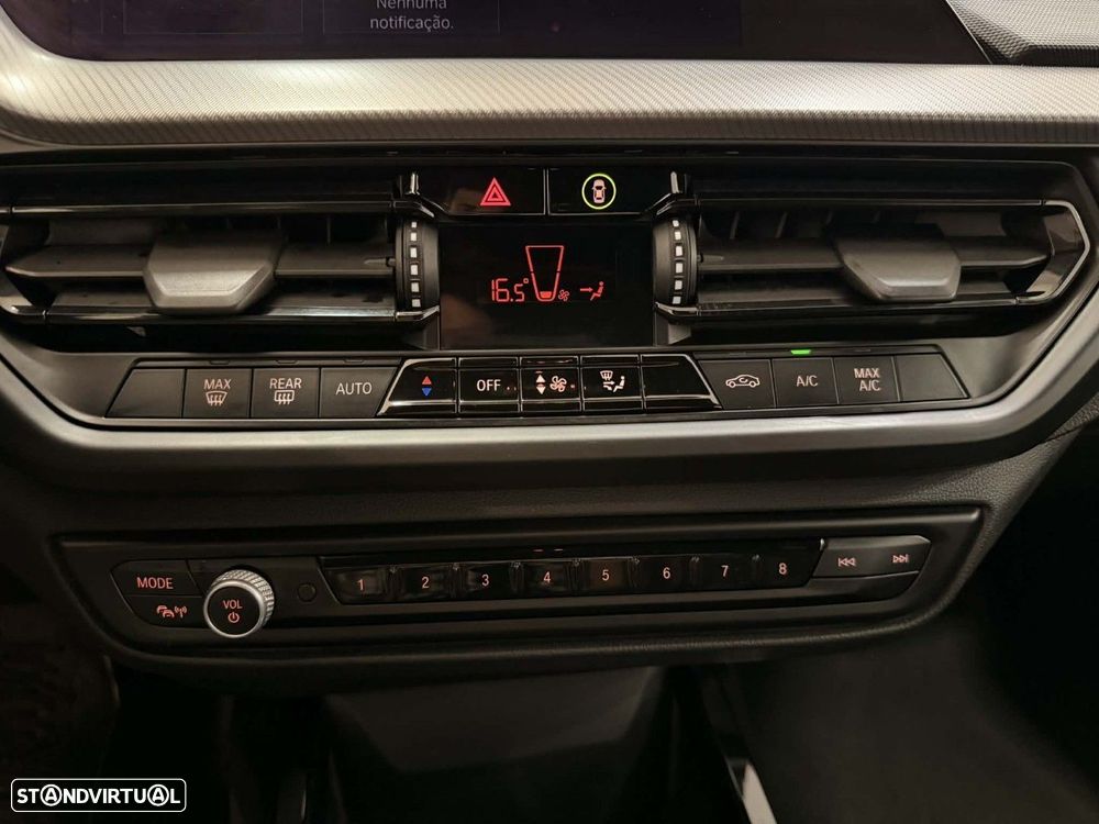 BMW 116 d Pack Desportivo M - 24