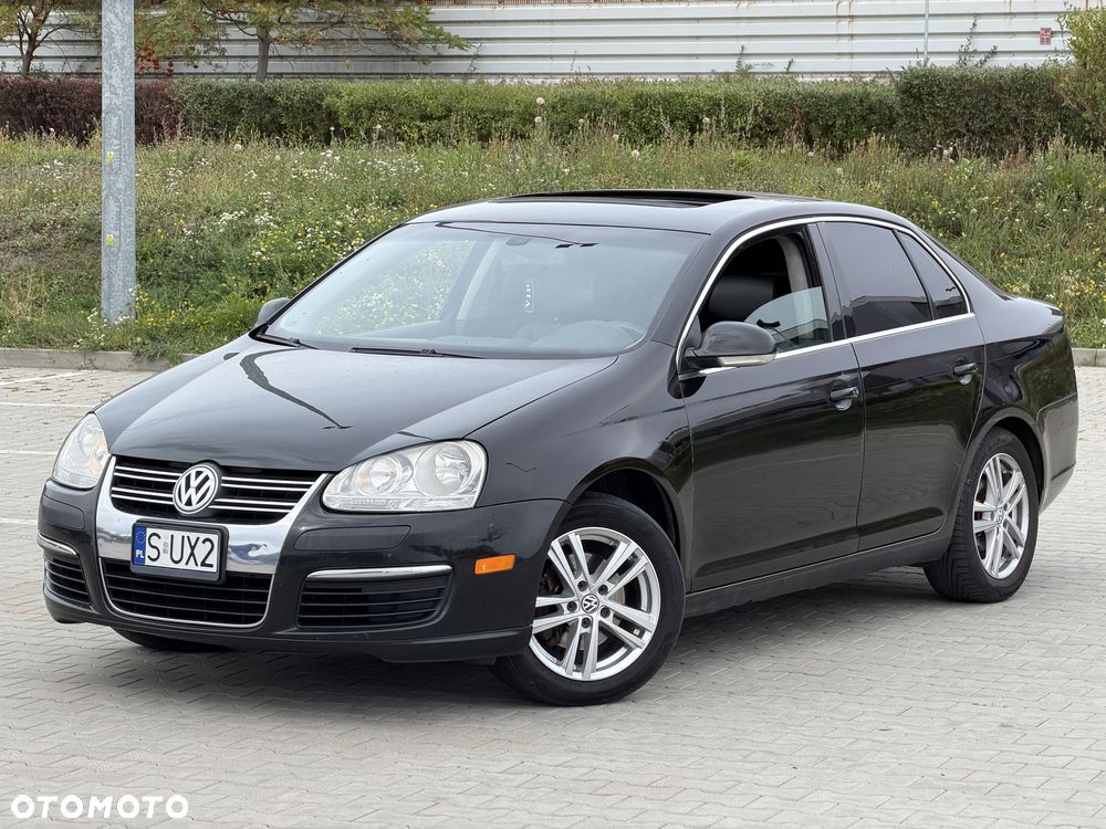 Volkswagen Jetta - 1