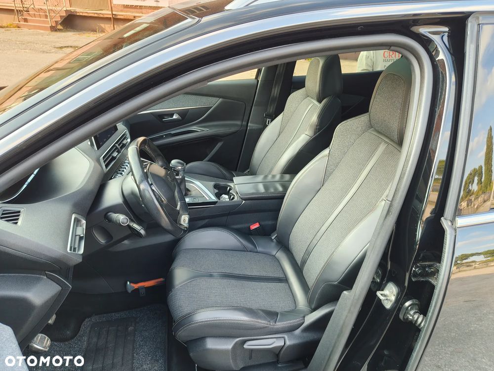 Peugeot 3008 - 11