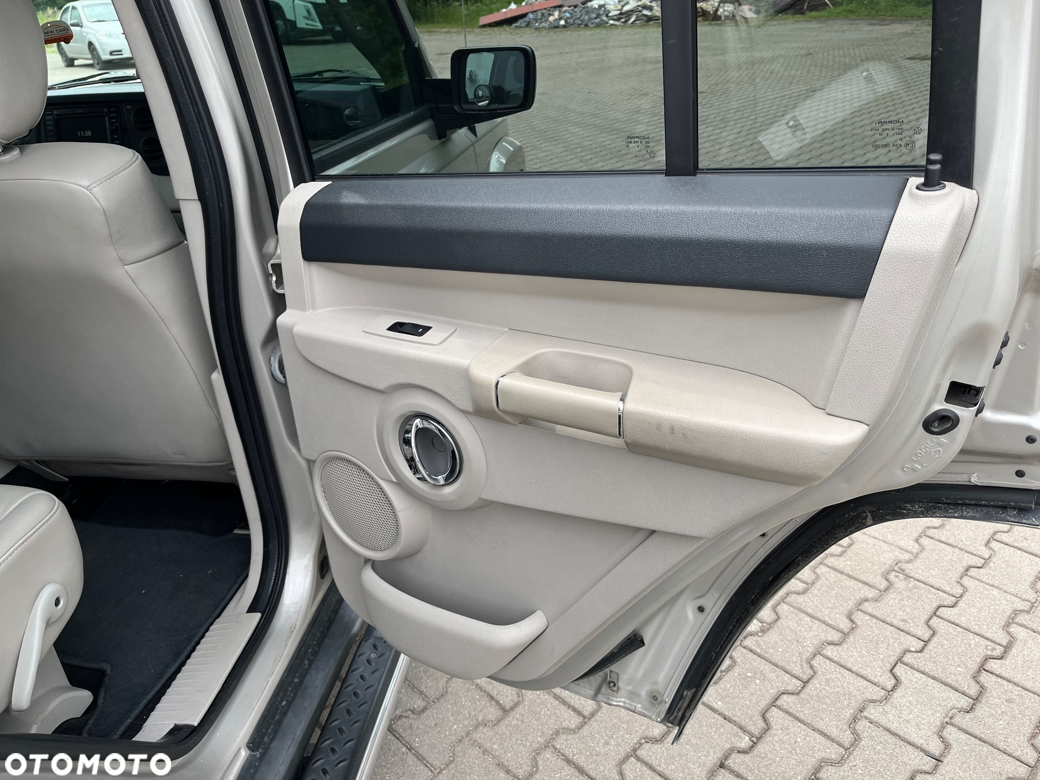 Jeep Commander 5.7 V8 HEMI Automatik Limited - 13