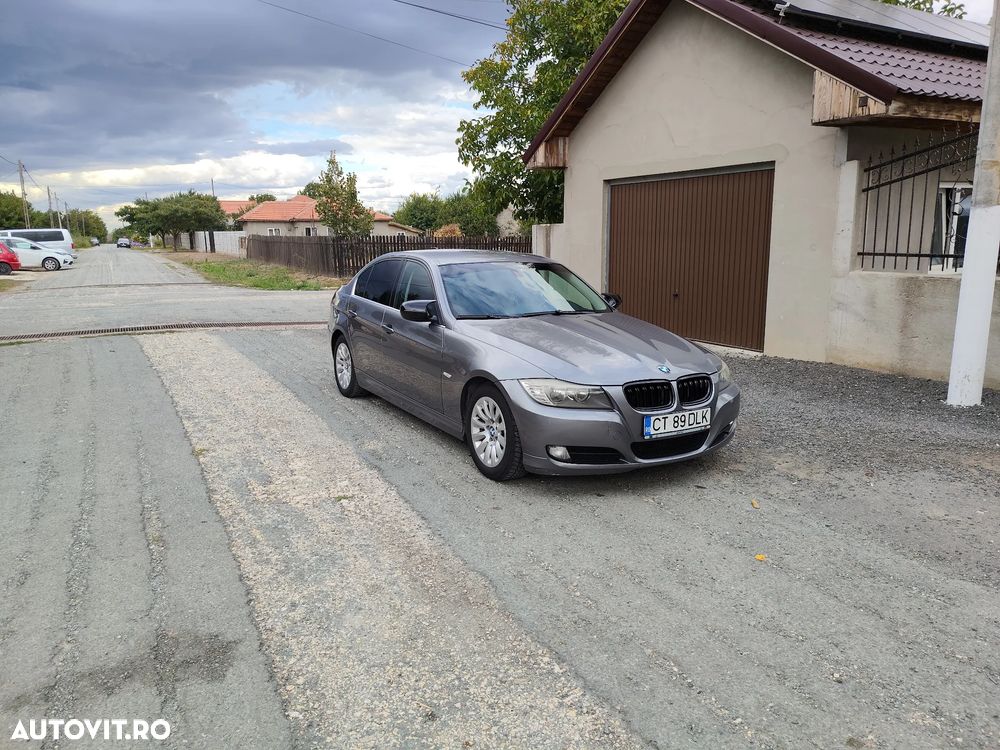 BMW Seria 3 2009 photo 2