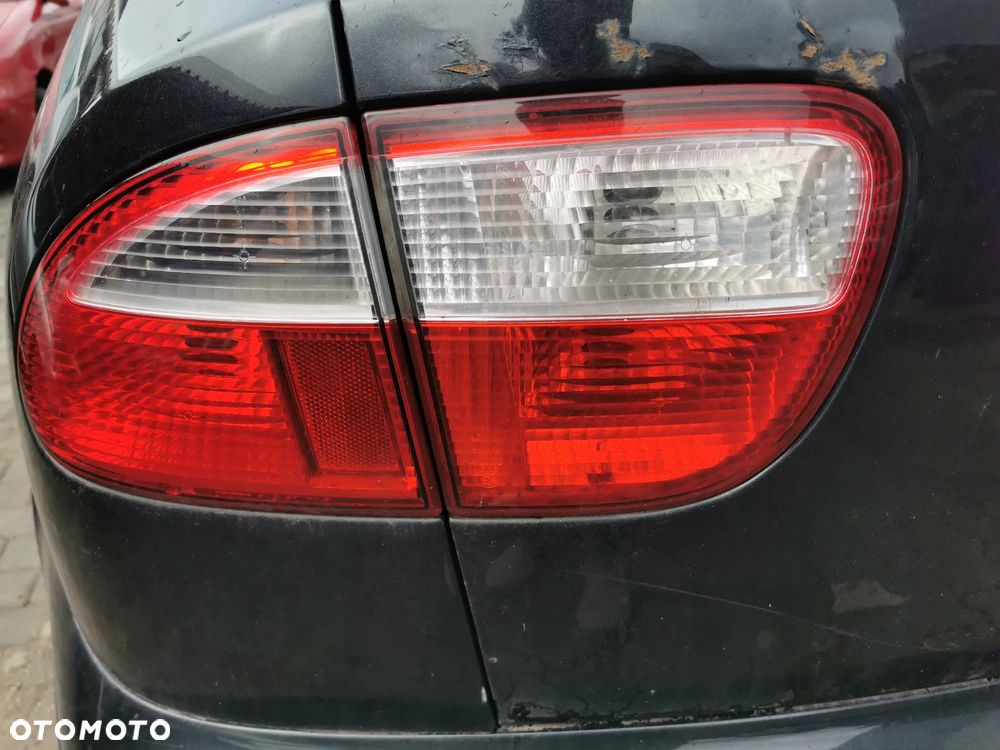 Lampy tył zewnętrzne i błotnik Seat Leon I - 1