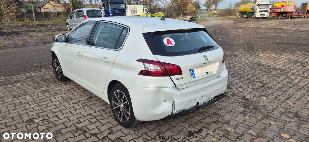 Peugeot 308 1.2 PureTech Active S&S - 17