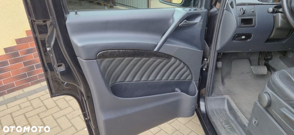 Mercedes-Benz Viano 3.0 CDI Ambiente (d³ugi) - 15