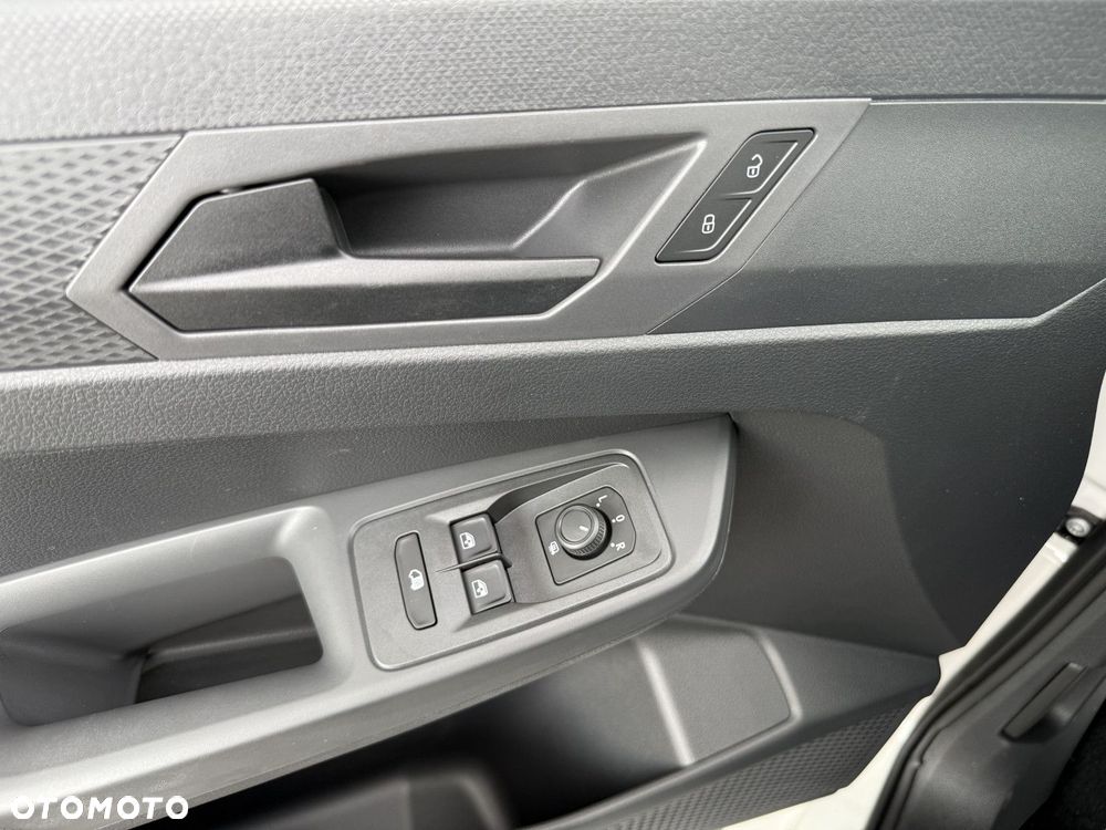 Volkswagen Caddy Pro 2.0 TDI Manual - 10