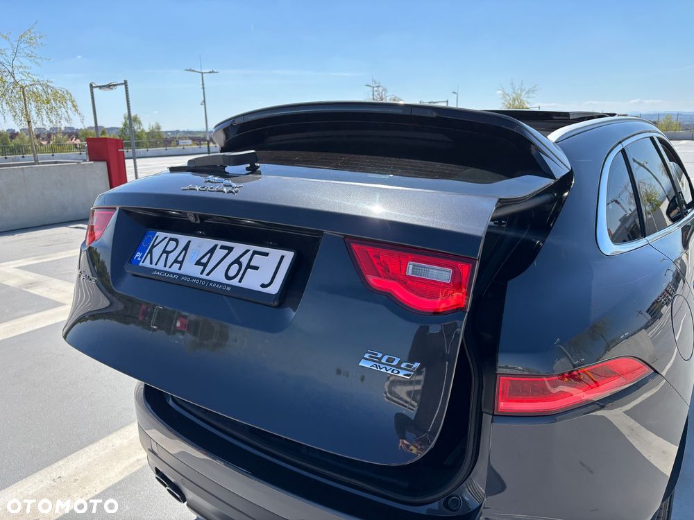 Jaguar F-Pace 2.0 i4D AWD Prestige - 33