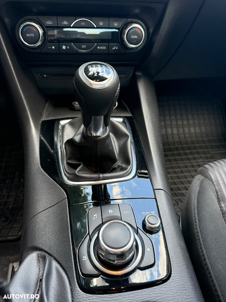 Mazda 3 - 15