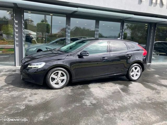 Volvo V40 T2 Momentum - 5