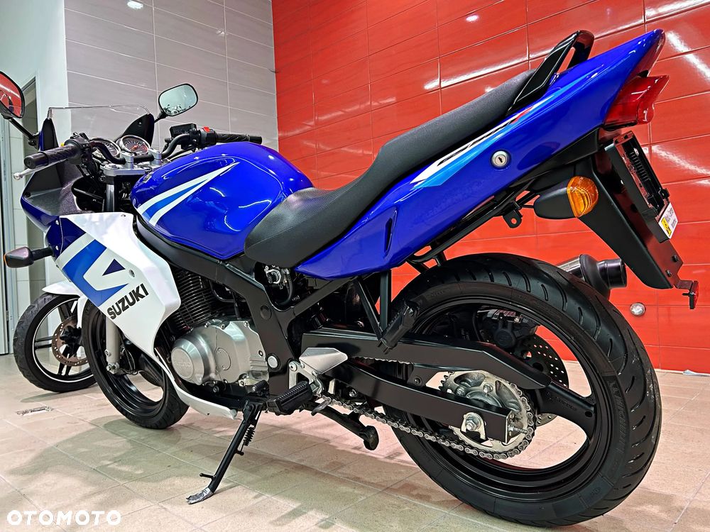 Suzuki GS - 9