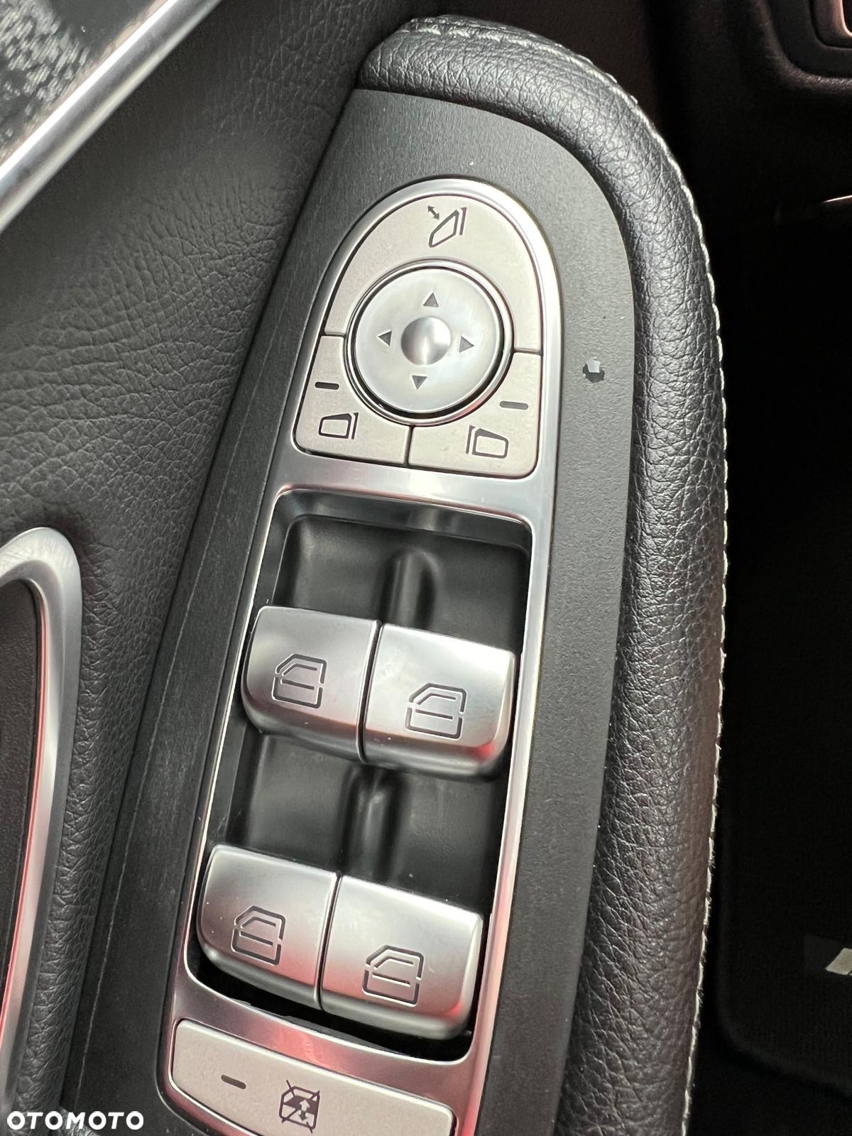 Mercedes-Benz Klasa C 250 d 4Matic T 9G-TRONIC AMG Line - 30