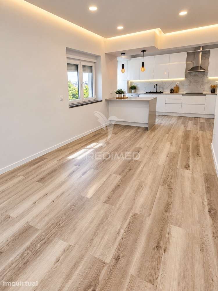Apartamento T2 Corroios - Grande imagem: 5/27