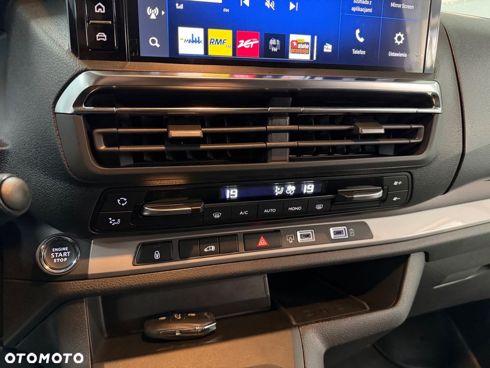 Opel Vivaro - 28
