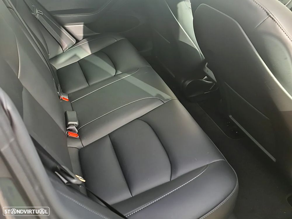 Tesla Model 3 Standard RWD - 13