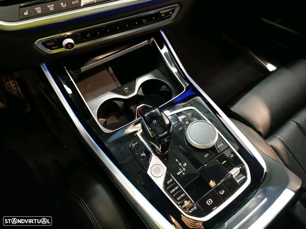 BMW X7 40 d xDrive Pack M - 6
