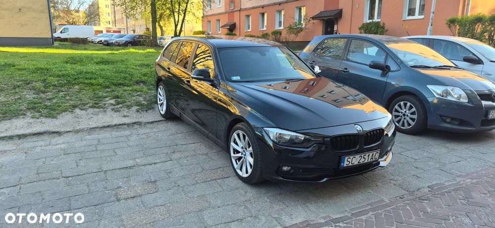 BMW Seria 3 318d - 10