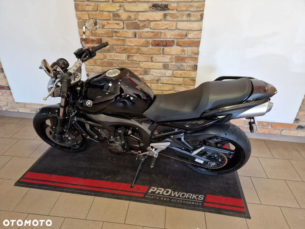Yamaha FZ6 - 23