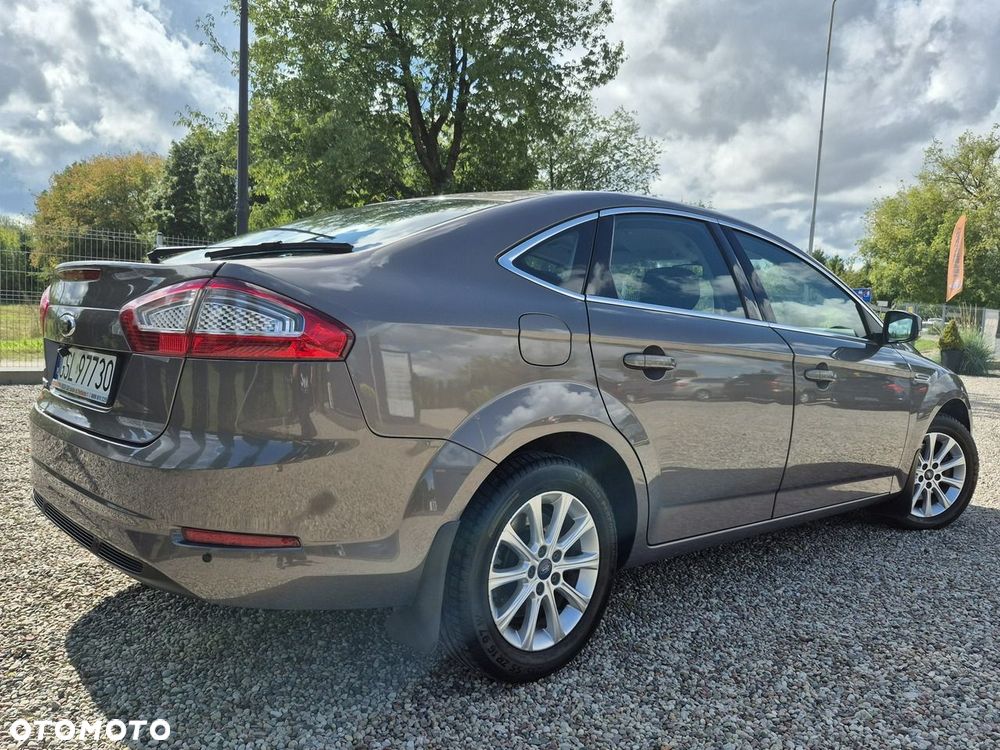 Ford Mondeo - 23