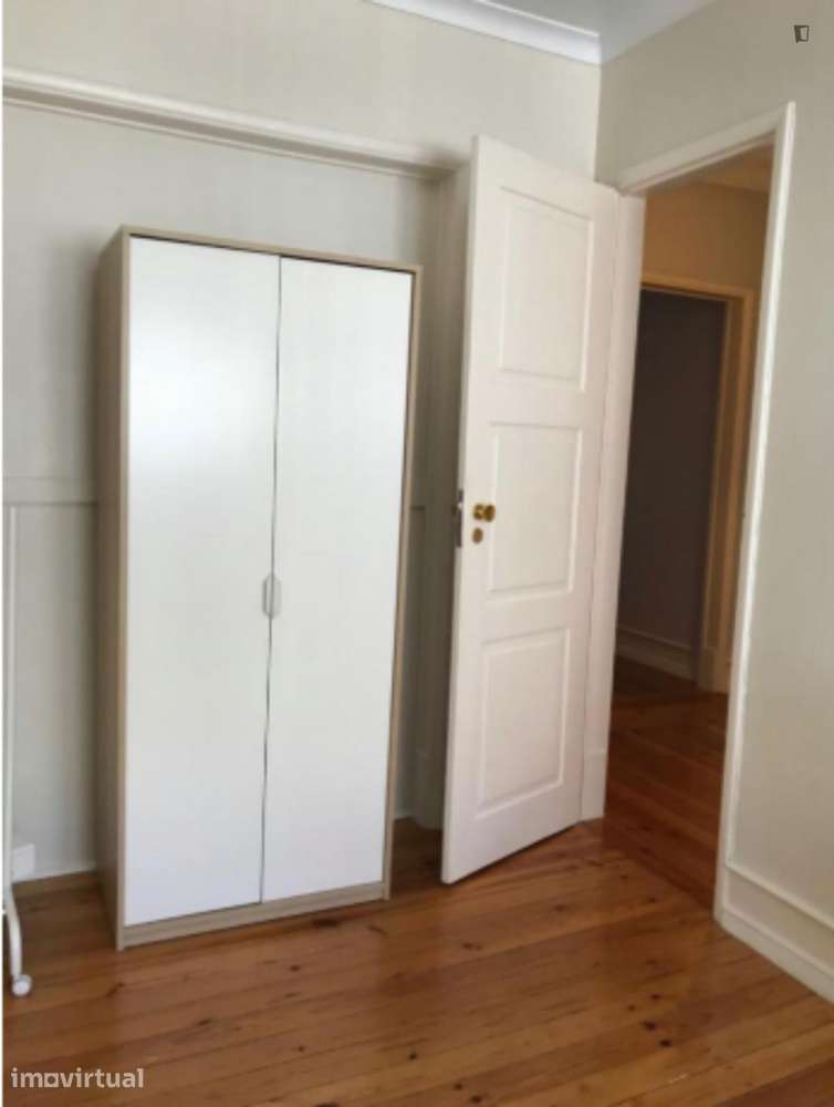 Quarto - localizado em Alameda Lisbon - Grande imagem: 3/6
