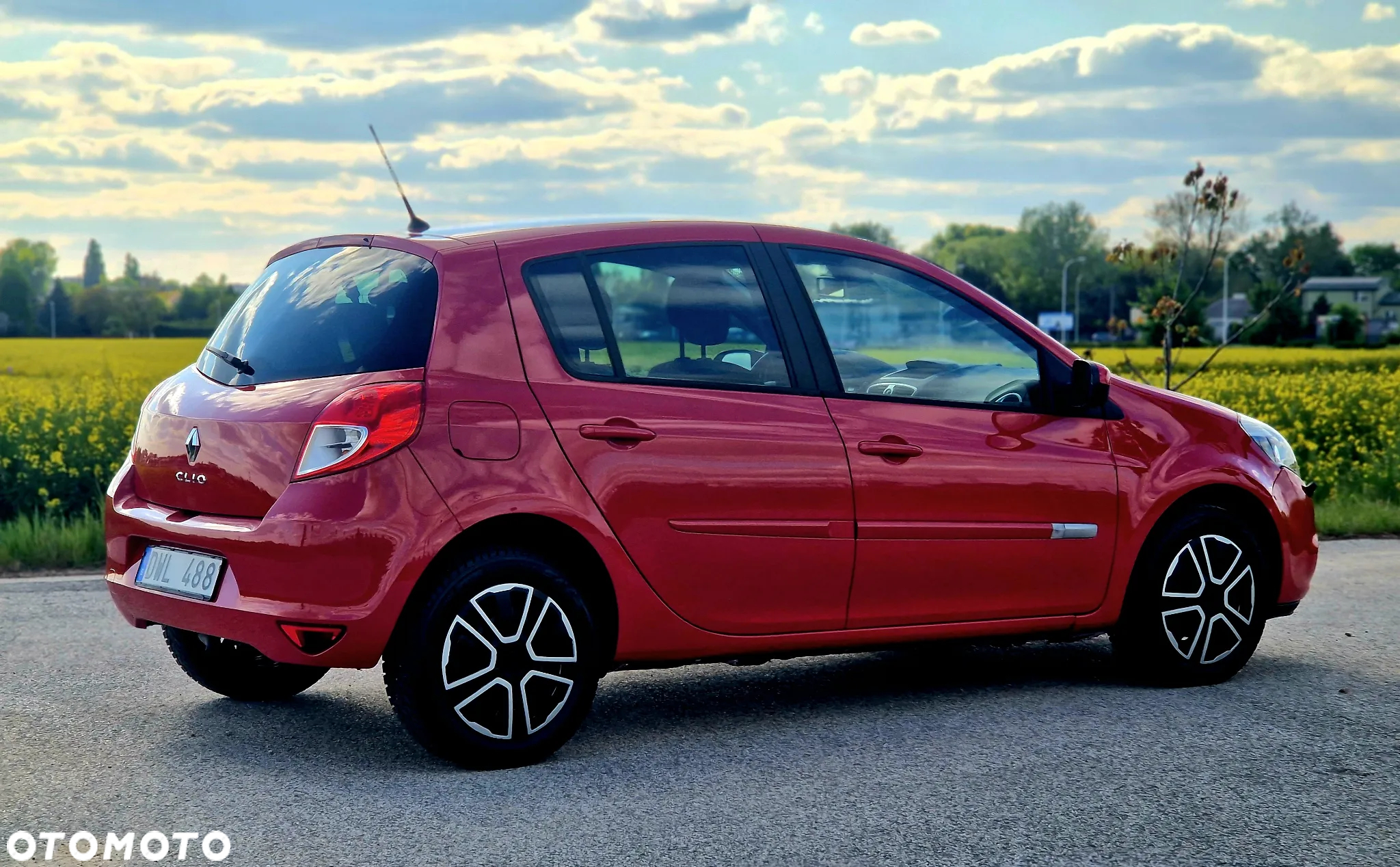 Renault Clio - 10