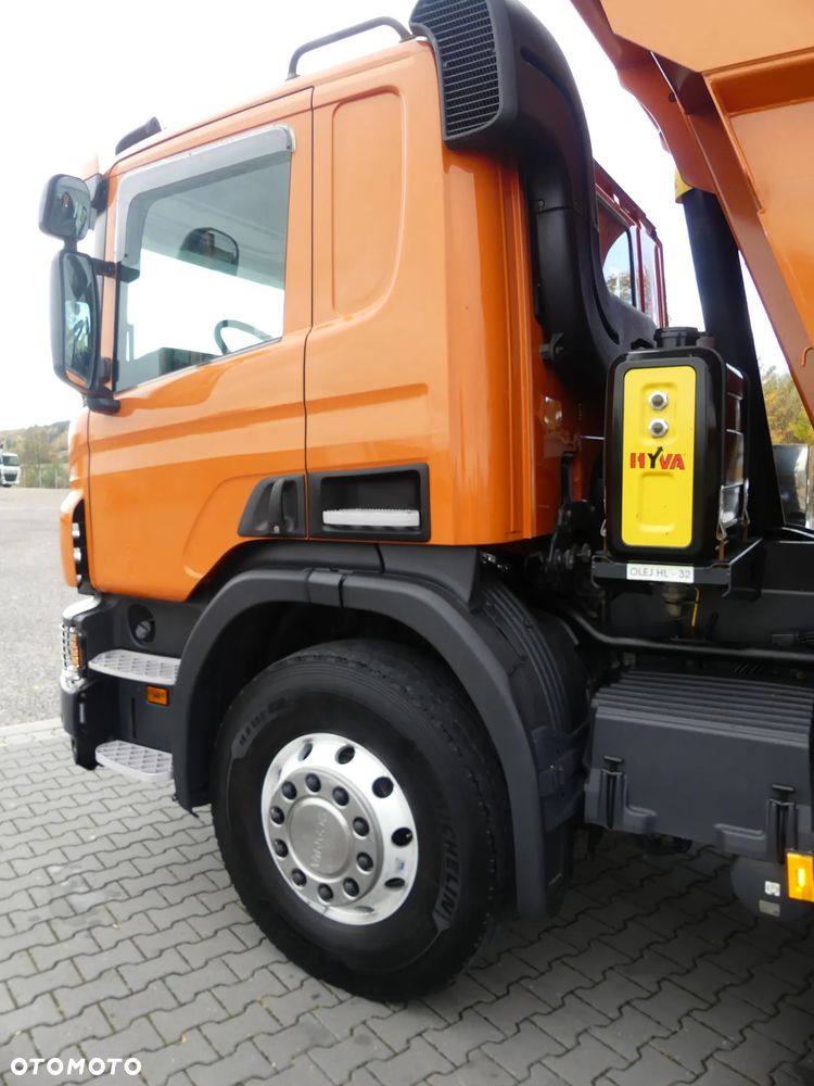 Scania P410 8x4 / WYWROTKA TYLNO ZSYPOWA / ALUFELGI / MANUAL / - 19