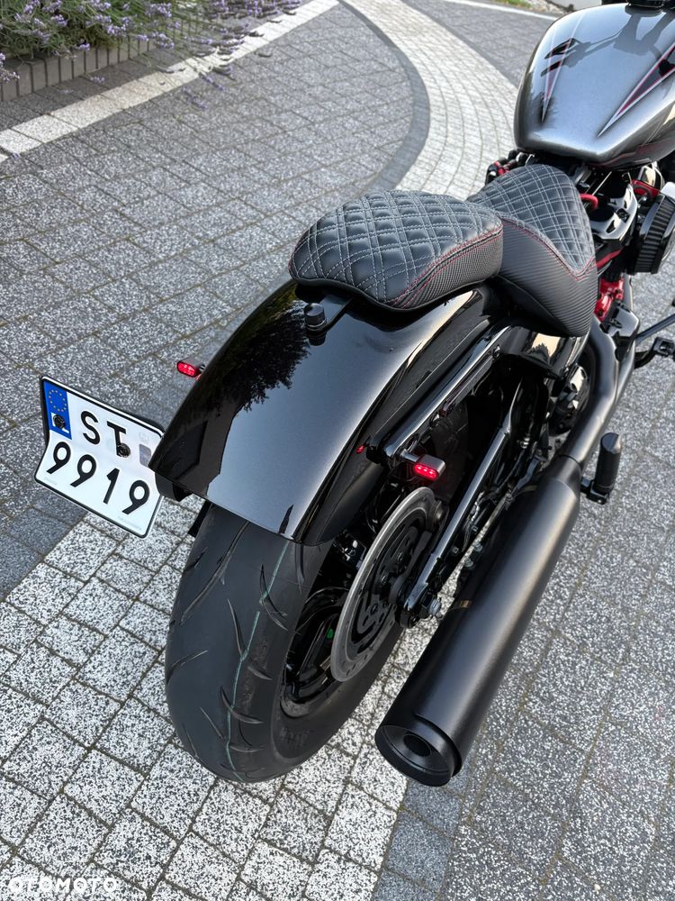 Harley-Davidson Softail Street Bob - 6