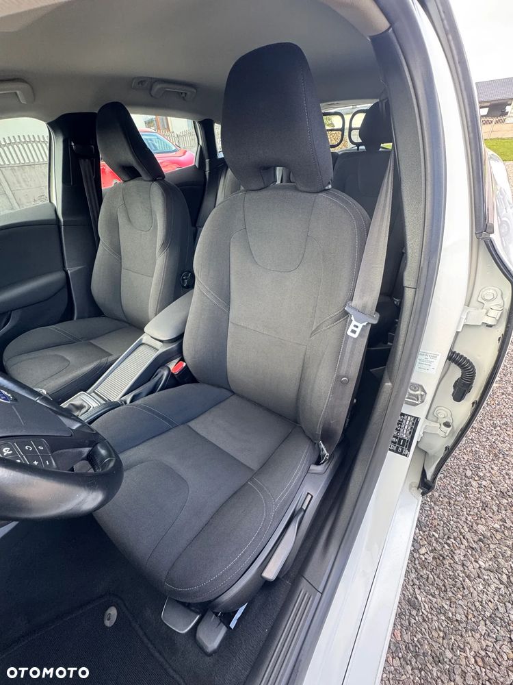 Volvo V40 - 14
