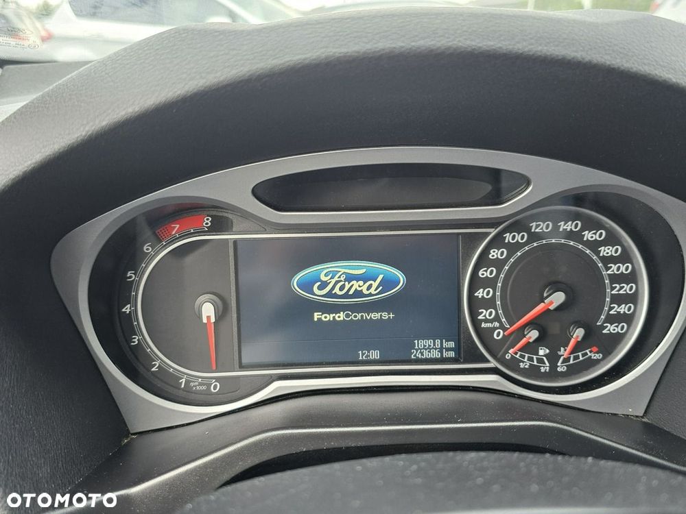 Ford Mondeo - 39