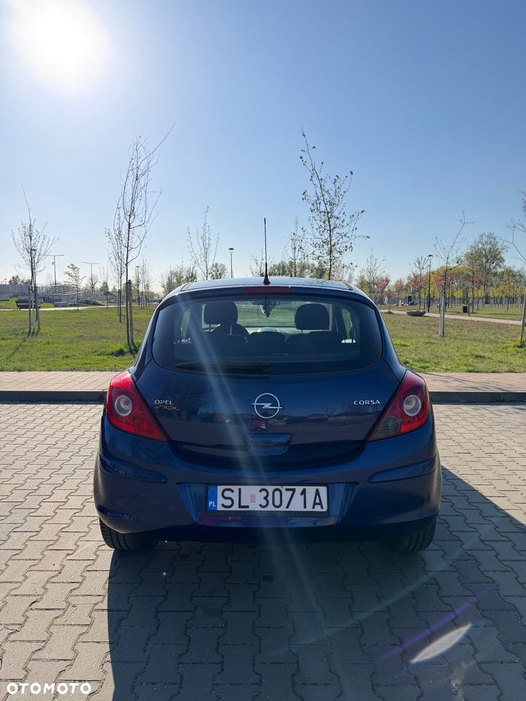 Opel Corsa 1.2 16V Essentia - 7